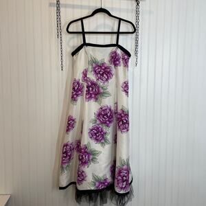 NWOT Signature by Robbie Bee Silk Cream & Purple Floral Lace Hem Dress Size 10